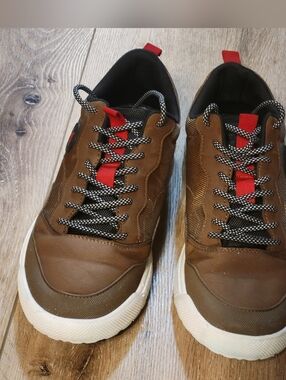 Airwalk Majarred2-J Men’s Size 10 Brown Low Top Skate Sneakers